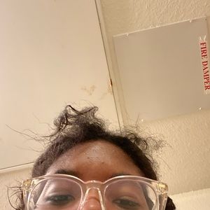 Meet your Posher, Ayanna